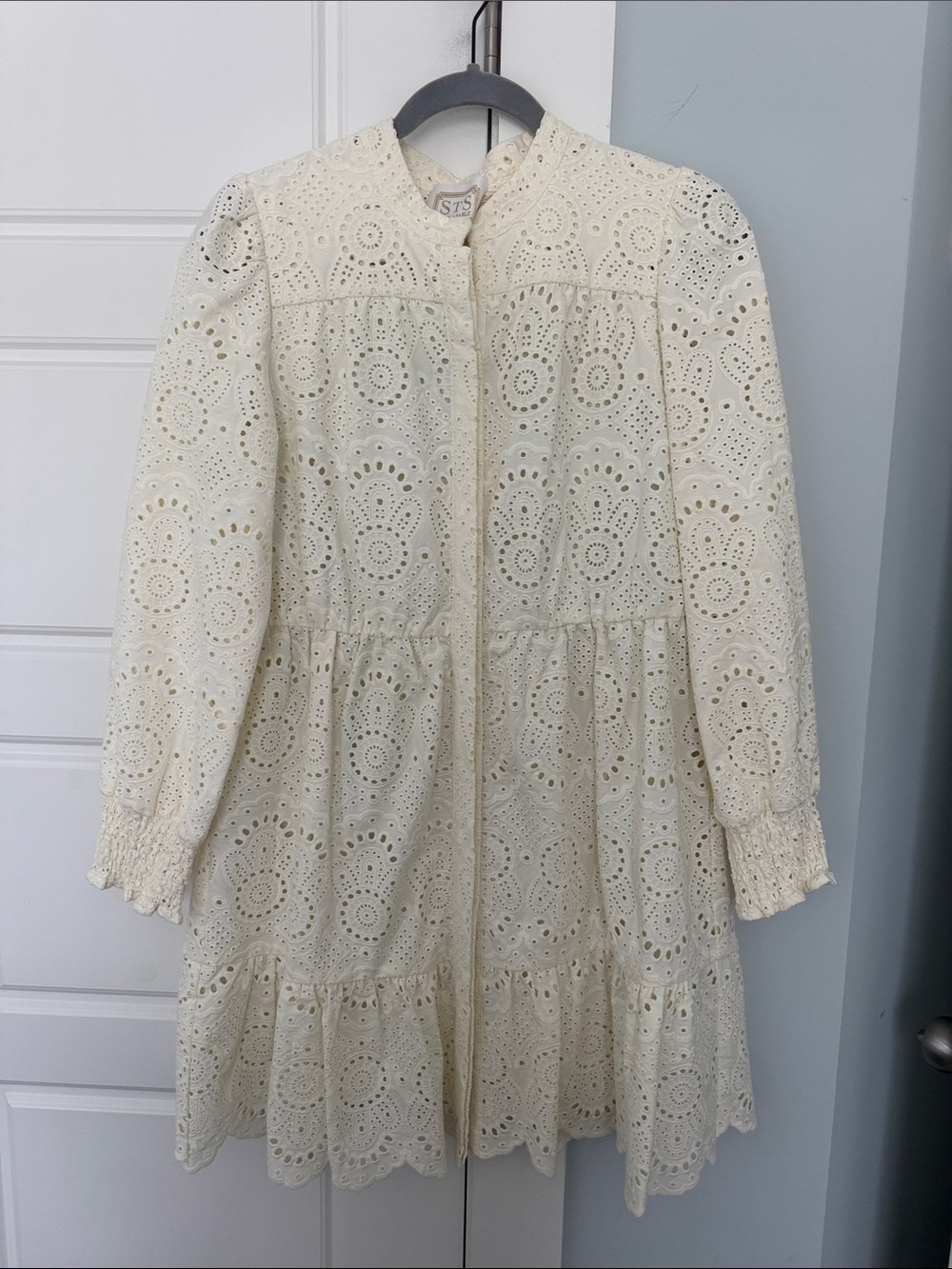 Sail to Sable Ivory Eyelet Tiered Long Sleeve Mini Dress - Sz Small (NWT)